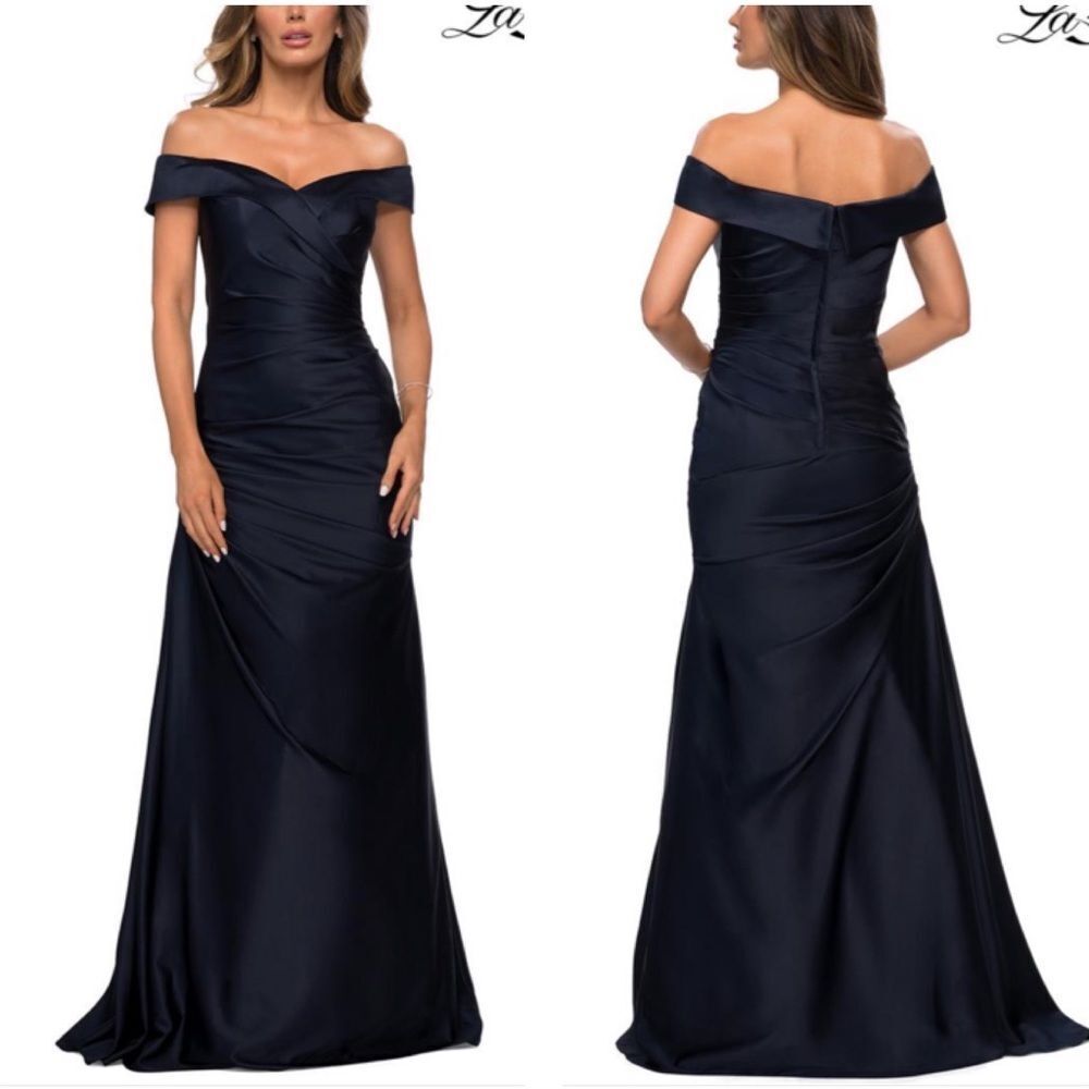 La Femme nwt navy Off the Shoulder satin gown
